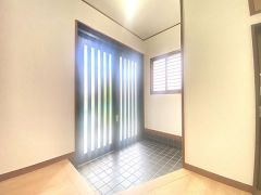広くて明るい玄関