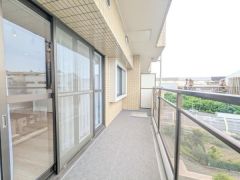 奥行があるバルコニー