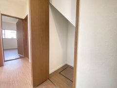 階段下収納